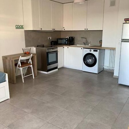 Appartement Rdc Avec Parking Prive La Fare-les-Oliviers ภายนอก รูปภาพ